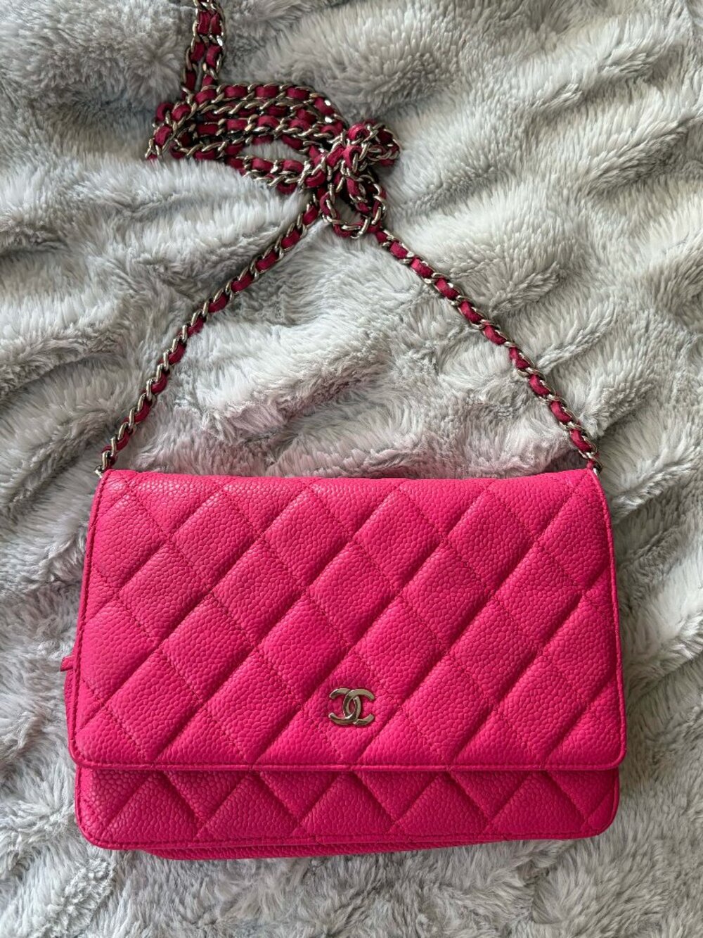 Chanel CC Caviar Wallet on Chain crossbody bag pink